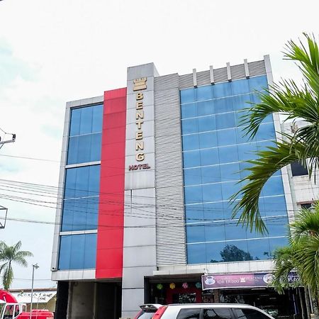 Reddoorz Plus Near Living World プカンバル エクステリア 写真